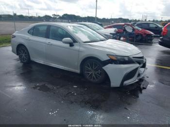  Salvage Toyota Camry