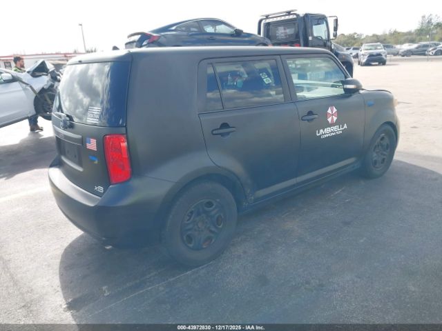 Scion xB Image 8