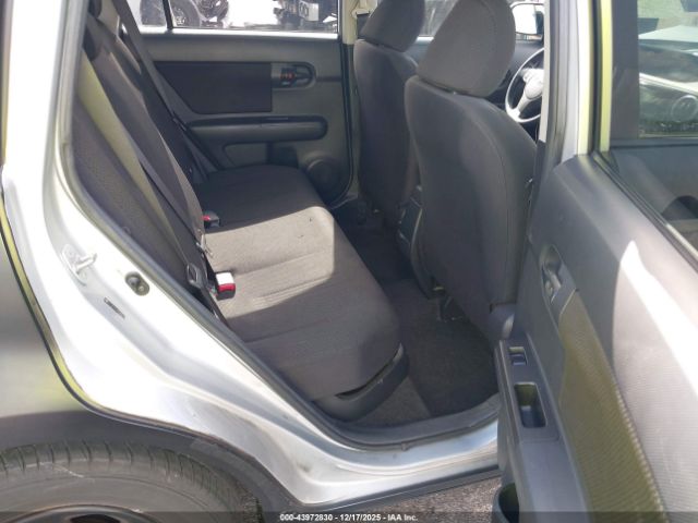 Scion xB Image 6