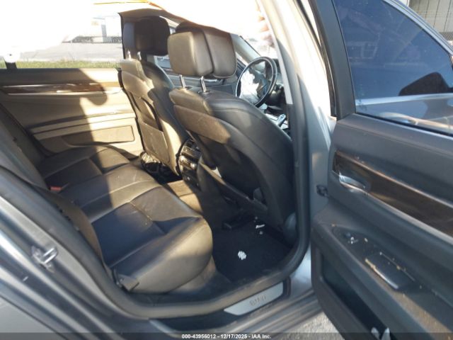 BMW 7 Series Image 2