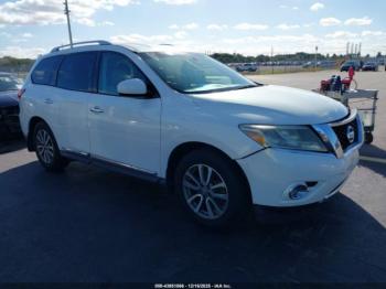  Salvage Nissan Pathfinder