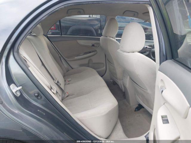 Toyota Corolla Le Image 5