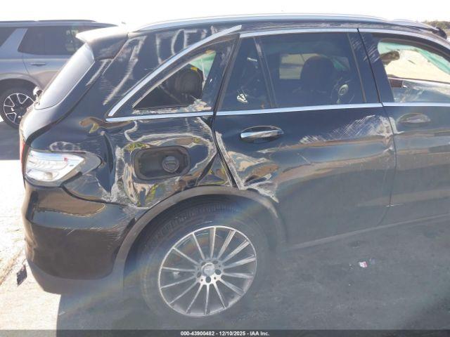 Mercedes-Benz GLC Image 5