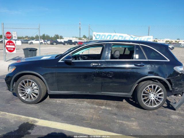 Mercedes-Benz GLC Image 16