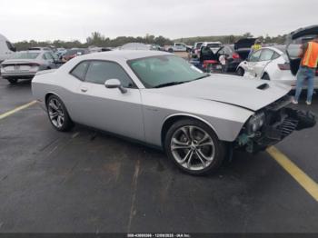  Salvage Dodge Challenger