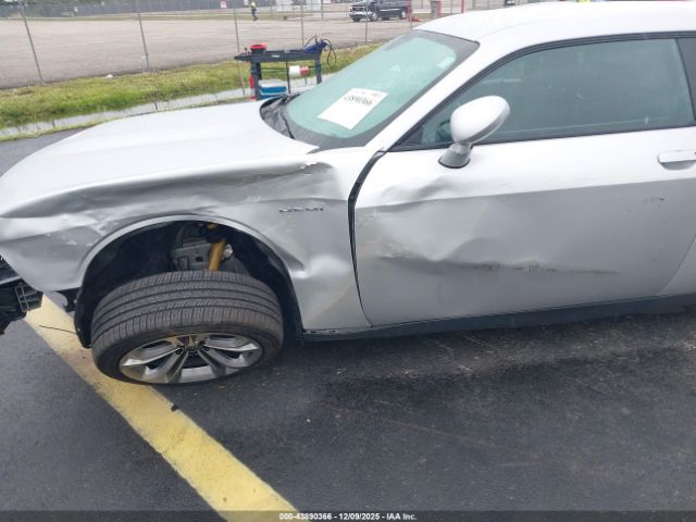 Dodge Challenger Image 7