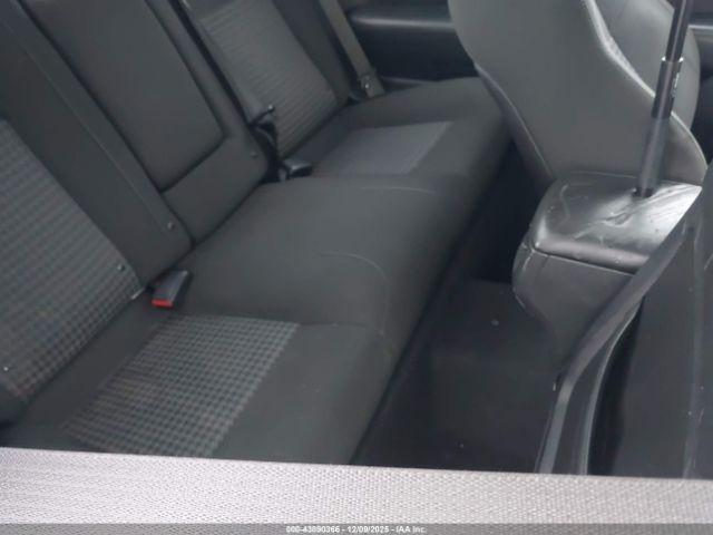 Dodge Challenger Image 9