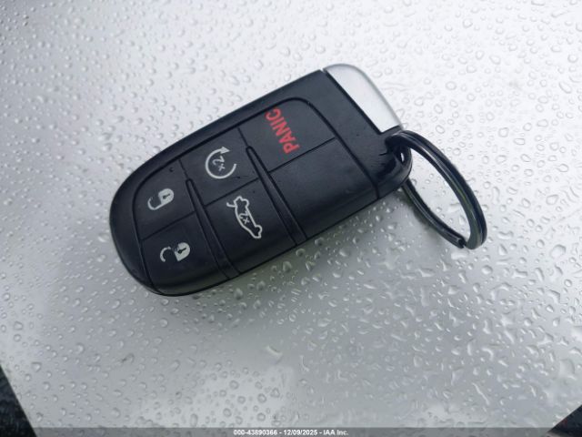 Dodge Challenger Image 11