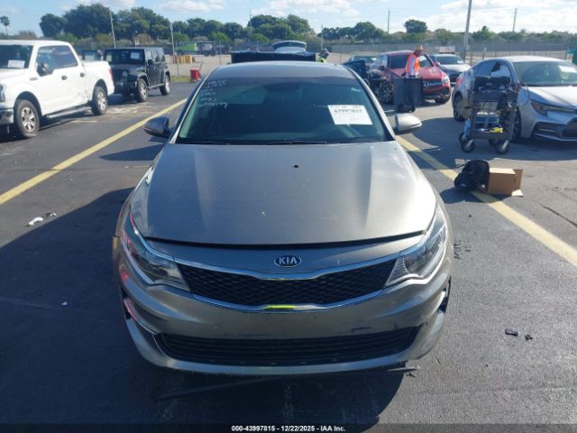 Kia Optima Lx Image 16