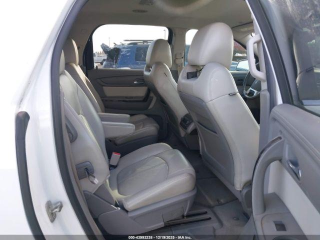 GMC Acadia Image 4