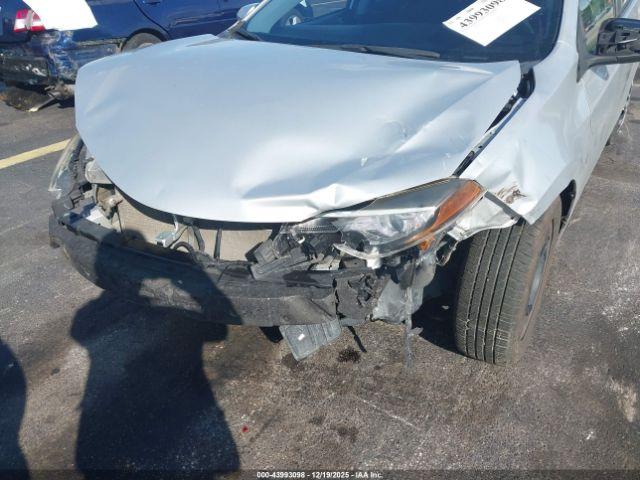 Toyota Corolla Le Image 7