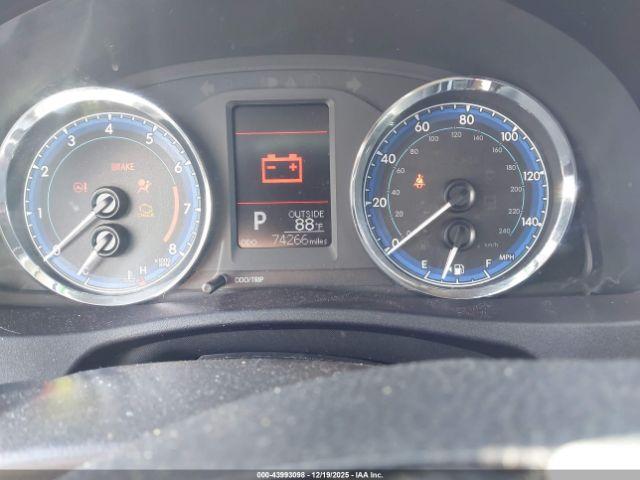 Toyota Corolla Le Image 11