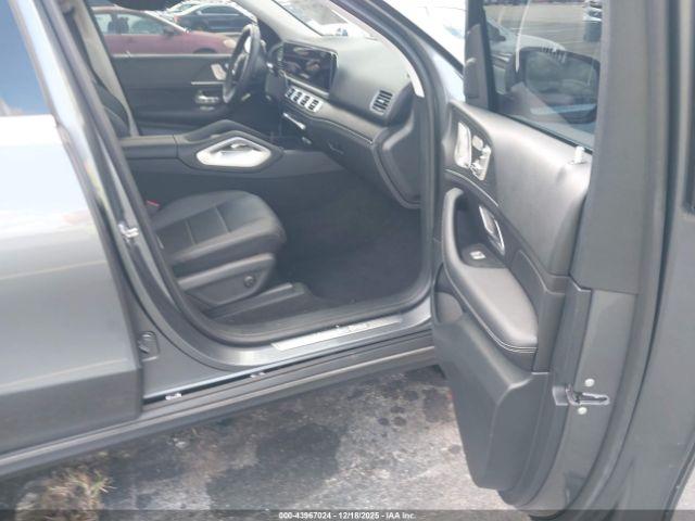 Mercedes-Benz GLE 4matic Image 9