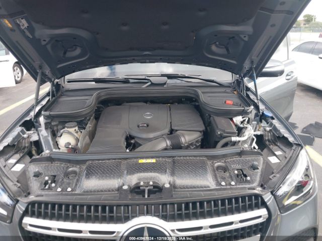 Mercedes-Benz GLE 4matic Image 12