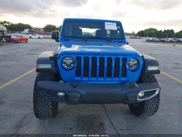 Jeep Wrangler High Tide 4x4 Image 5