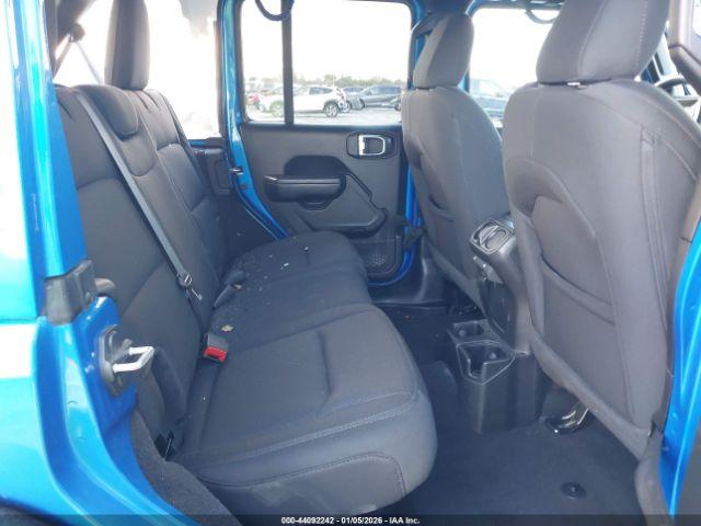 Jeep Wrangler High Tide 4x4 Image 8