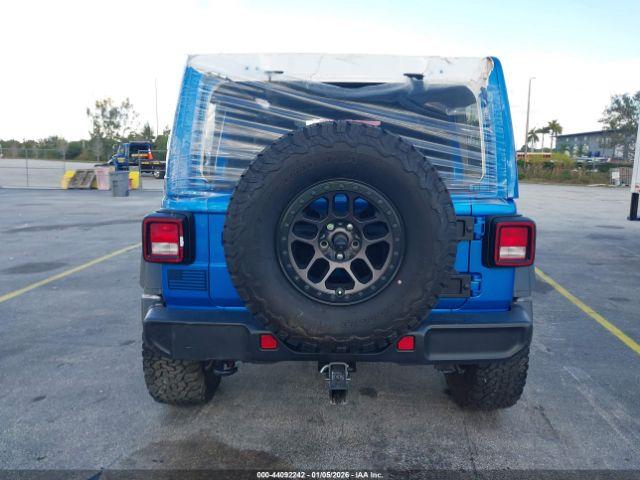 Jeep Wrangler High Tide 4x4 Image 13