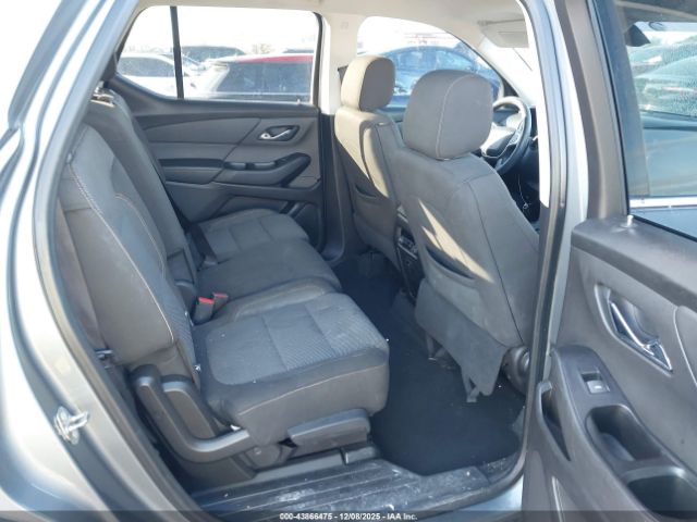 Chevrolet Traverse Ls Image 9