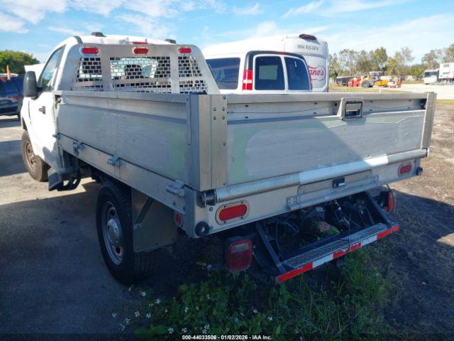 Ford F-250 Xl Image 8