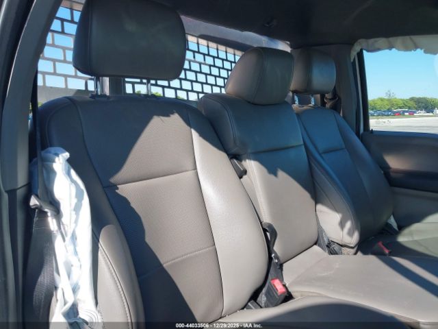 Ford F-250 Xl Image 6