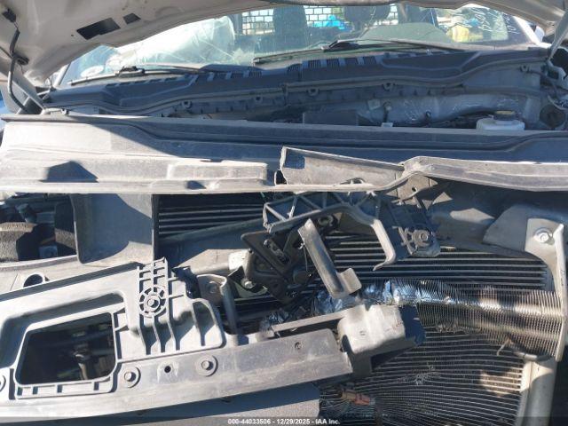 Ford F-250 Xl Image 3