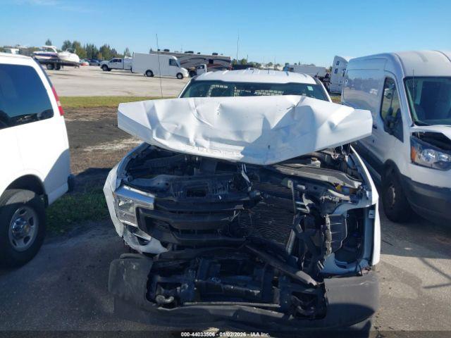 Ford F-250 Xl Image 16