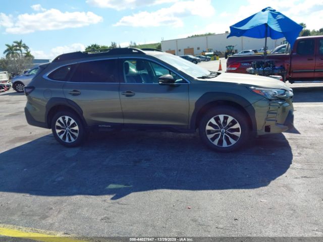 Subaru Outback Limited Image 11