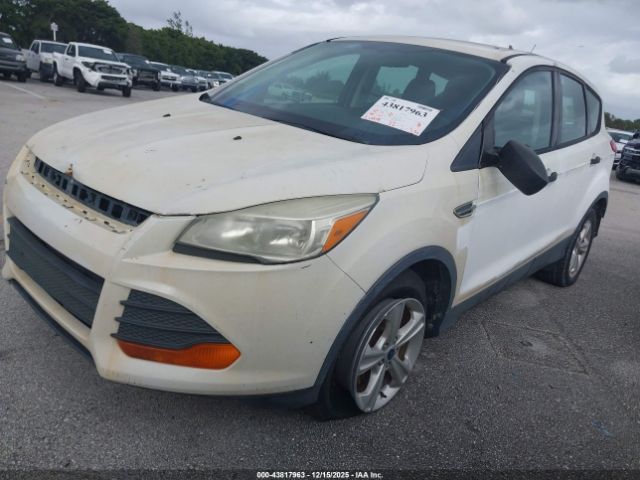 Ford Escape S Image 2