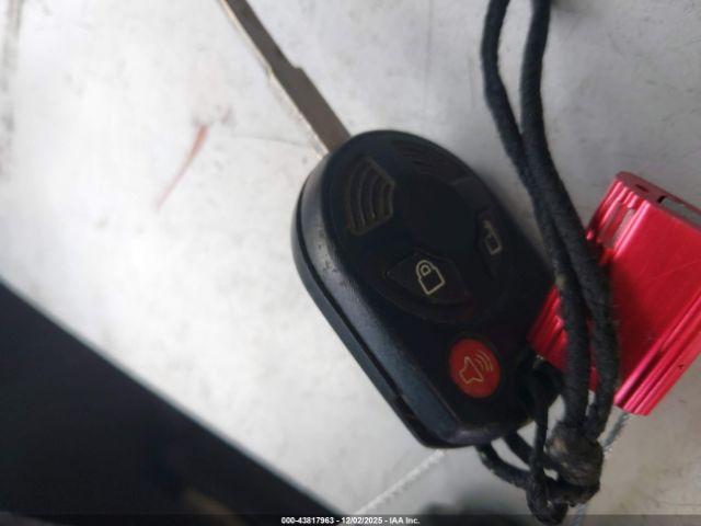 Ford Escape S Image 11