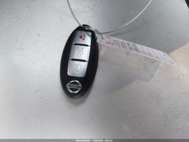 Nissan Pathfinder S 2wd Image 15