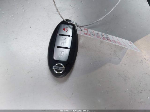 Nissan Pathfinder S 2wd Image 15