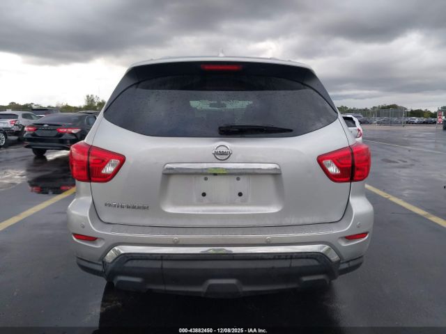 Nissan Pathfinder S 2wd Image 8