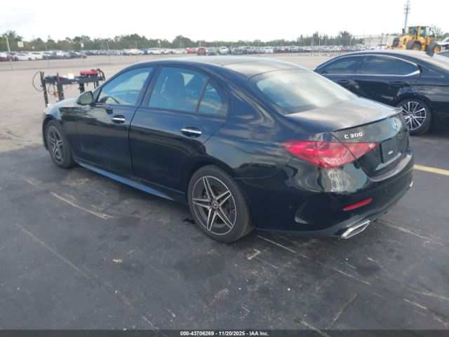 Mercedes-Benz C-Class Image 4