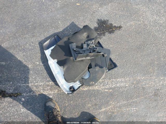 Mercedes-Benz C-Class Image 5