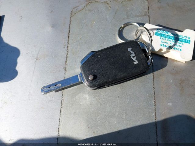 Kia Forte Lxs Image 4