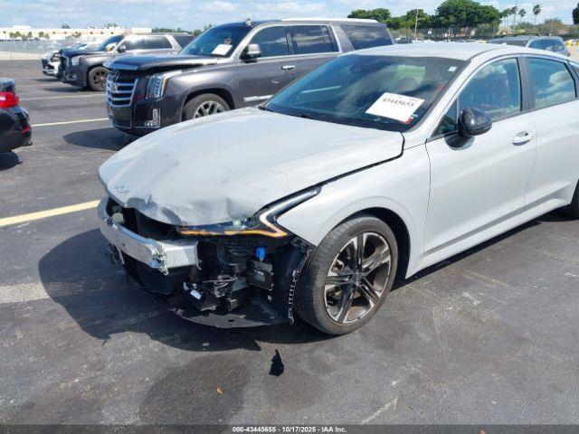 Kia K5 Gt-line Image 4