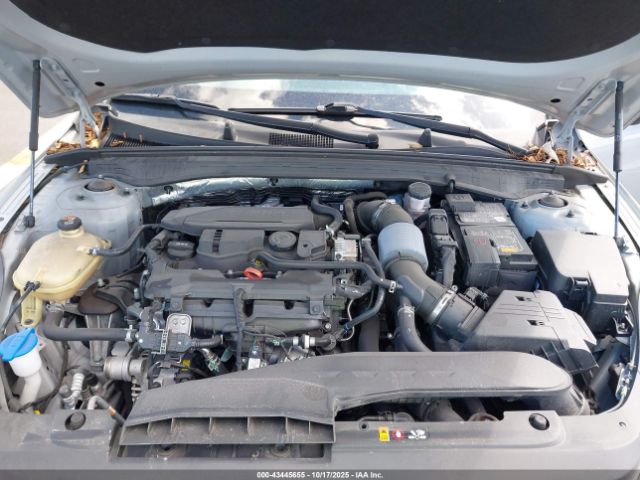 Kia K5 Gt-line Image 16