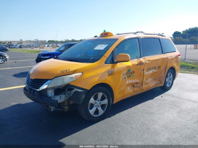 Toyota Sienna Le V6 8 Passenger Image 4