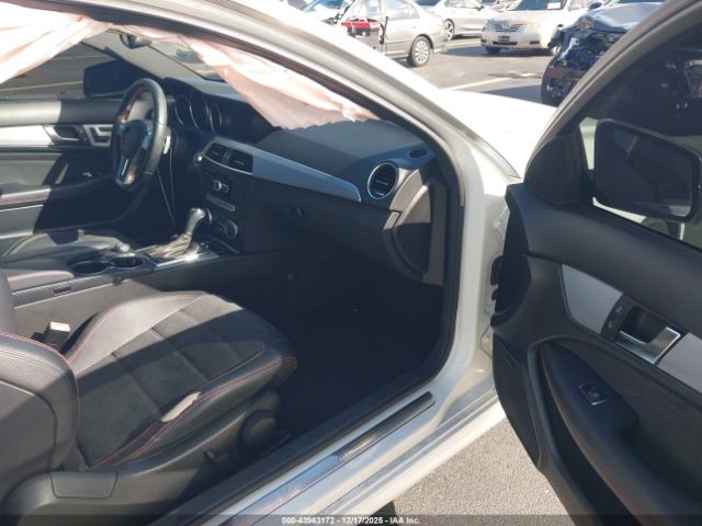 Mercedes-Benz C-Class Image 6