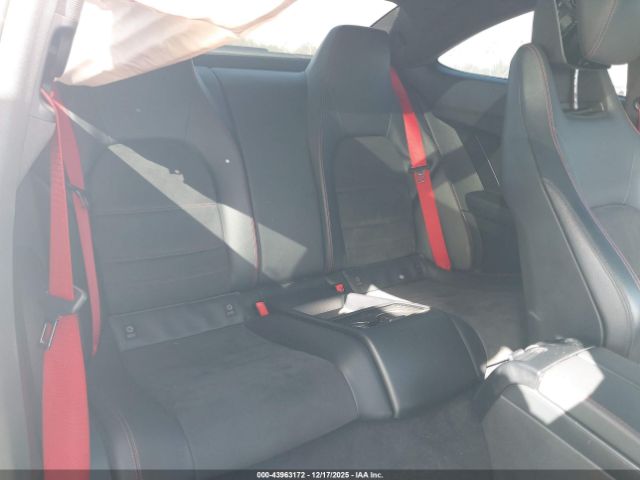 Mercedes-Benz C-Class Image 9