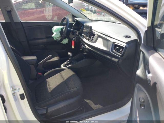 Kia Rio S Image 5