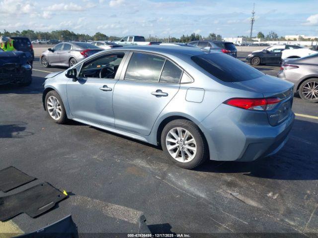 Toyota Corolla Le Image 17