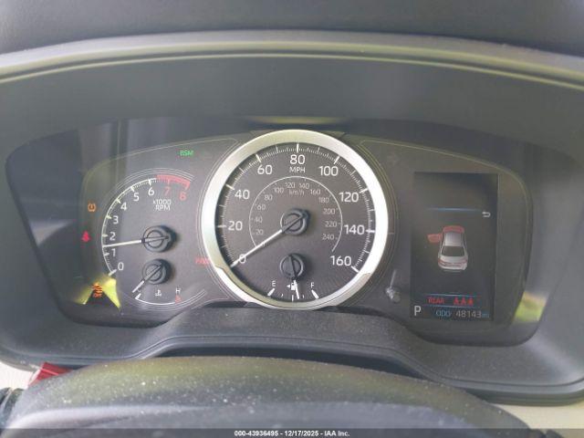 Toyota Corolla Le Image 10