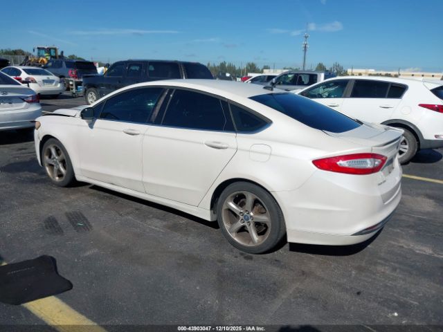 Ford Fusion Se Image 2