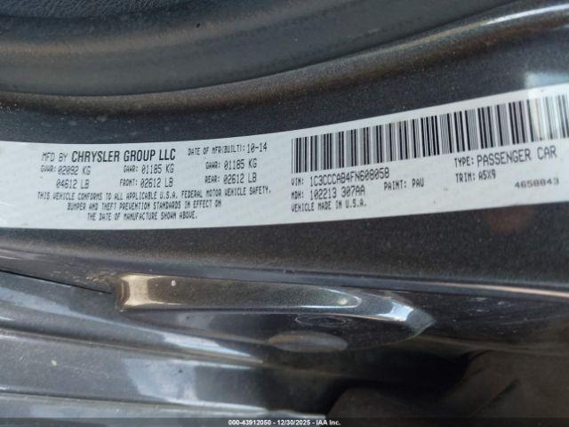 Chrysler 200 Limited Image 10