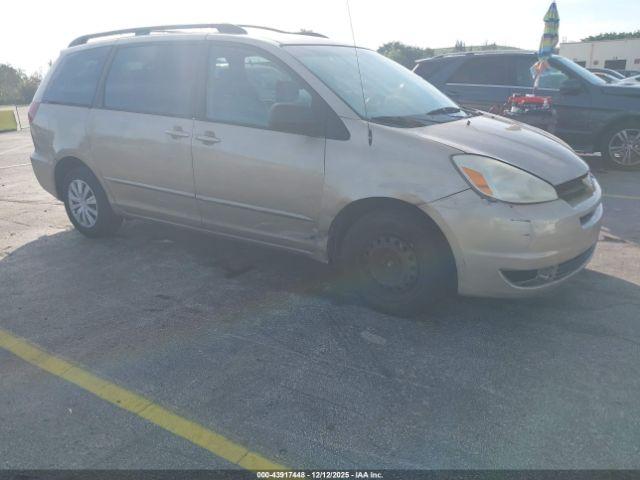  Salvage Toyota Sienna