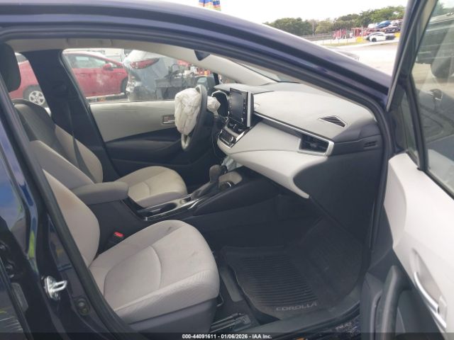 Toyota Corolla Le Image 3