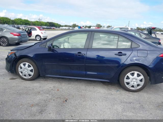 Toyota Corolla Le Image 11