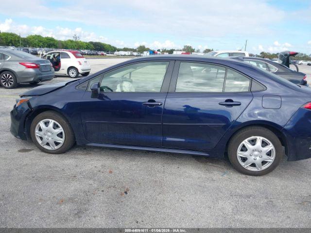 Toyota Corolla Le Image 11