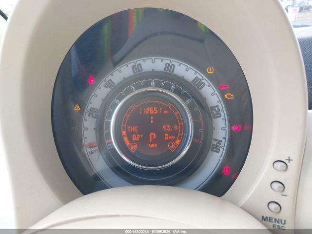 FIAT 500c Lounge Image 3